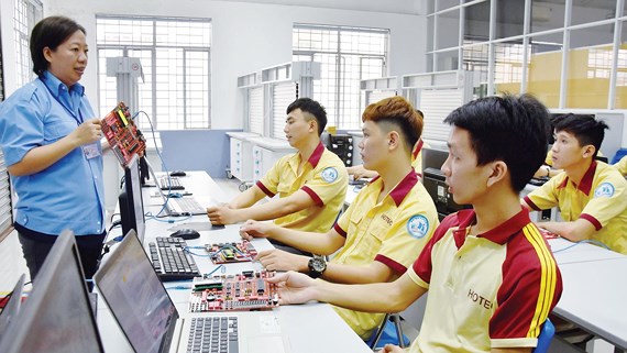 Doanh nghiệp tham gia đào tạo nghề - Nhiều trở ngại