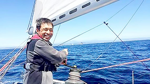 Người khiếm thị đầu tiên tự vượt Thái Bình Dương