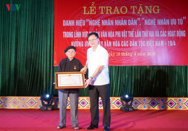 Nghệ nhân nặng lòng với văn hóa Tày Nùng