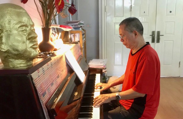 Người nhạc sĩ của “Hà Nội linh thiêng và hào hoa”