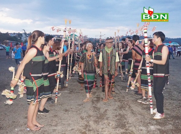 Nồng nàn làn điệu Tâm Pớt