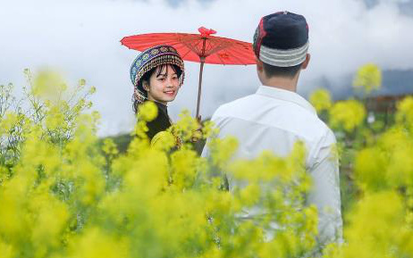 Fansipan hút giới trẻ du hí đầu xuân