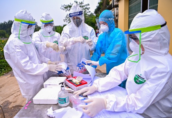 Bộ Công an triệu tập cán bộ CDC Hà Nội liên quan mua máy xét nghiệm