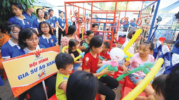 Nhiều hoạt động chăm lo thiếu nhi và công nhân