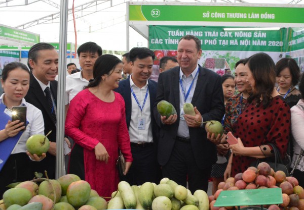 Khai mạc Tuần hàng trái cây, nông sản các tỉnh, thành phố tại Hà Nội