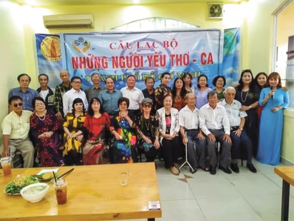 CÂU LẠC BỘ NHỮNG NGƯỜI YÊU THƠ-CA TP. HỒ CHÍ MINH