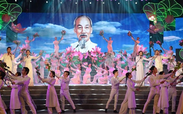 Nhiều hoạt động đặc sắc tại Lễ hội Làng Sen năm 2022