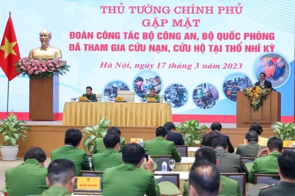 Thủ tướng Phạm Minh Chính chủ trì cuộc gặp mặt và tuyên dương các tập thể, cá nhân trong Đoàn công tác của Bộ Công an, Bộ Quốc phòng tham gia cứu nạn, cứu hộ tại Thổ Nhĩ Kỳ.