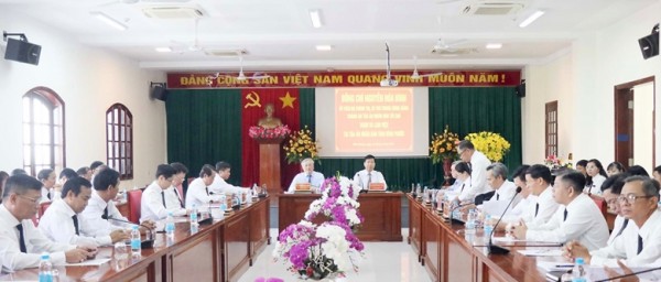 Toàn cảnh buổi làm việc. (Ảnh: Báo Bình Phước)