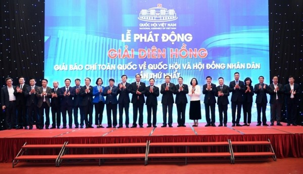 Lễ phát động Giải Diên Hồng lần thứ nhất.