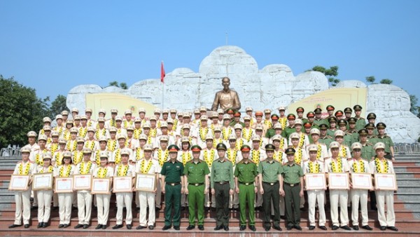 Công an Bắc Giang tuyên dương gương điển hình tiên tiến