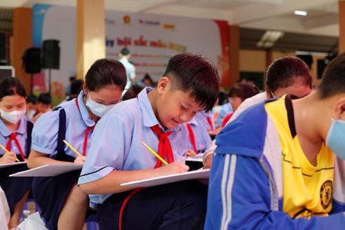 Thiếu nhi Kiên Giang vui “Ngày hội sắc màu”