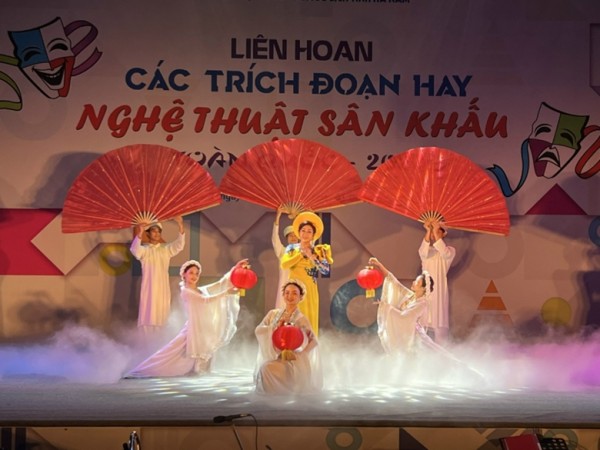 Khai mạc Liên hoan các trích đoạn hay nghệ thuật sân khấu toàn quốc