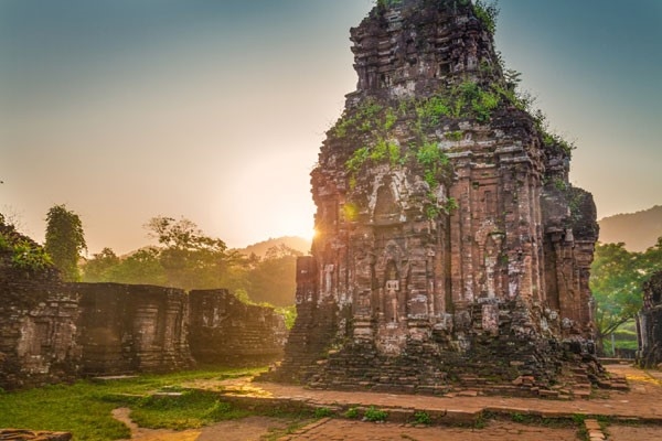 Khám phá di sản văn hóa thế giới Mỹ Sơn