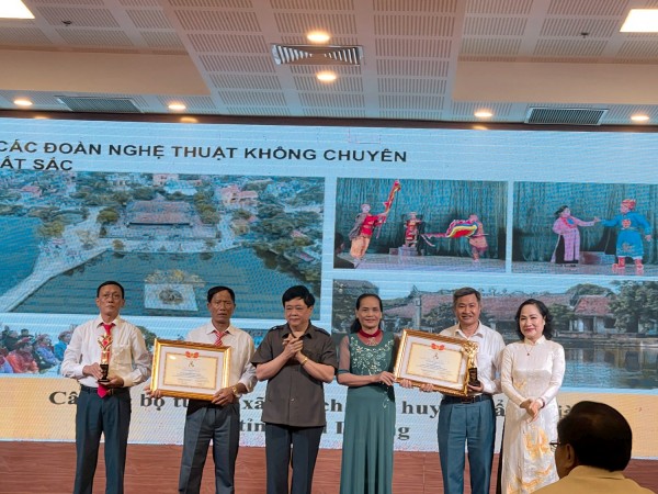 5 đơn vị và 15 cá nhân xuất sắc nhận Giải thưởng Đào Tấn năm 2022