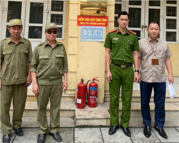 Nhân rộng mô hình “Điểm chữa cháy công cộng” tại khu dân cư