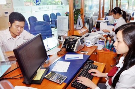 Tiếp nhận nhiều phản ánh liên quan đến bán sản phẩm bảo hiểm qua tổ chức tín dụng