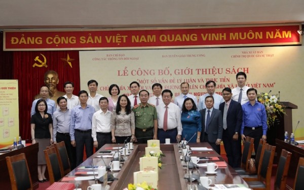 Công bố, giới thiệu sách của Tổng Bí thư xuất bản bằng 7 ngoại ngữ