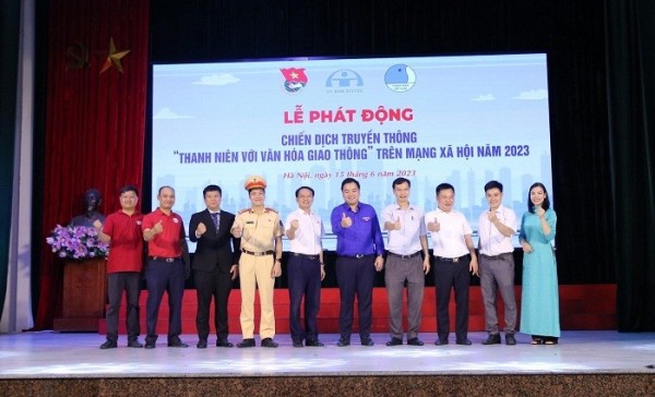 Khởi động chiến dịch truyền thông “Thanh niên với văn hóa giao thông”