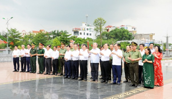 Tưởng niệm Tổng Bí thư Trường Chinh