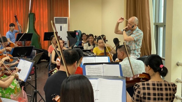 Hơn 100 nghệ sỹ trình diễn trong “Thiên đường opera”