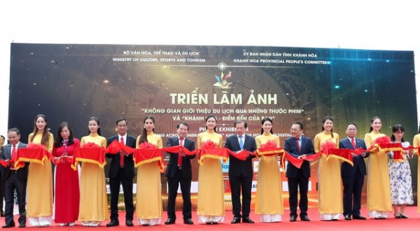 Triển lãm ảnh giới thiệu du lịch qua những thước phim