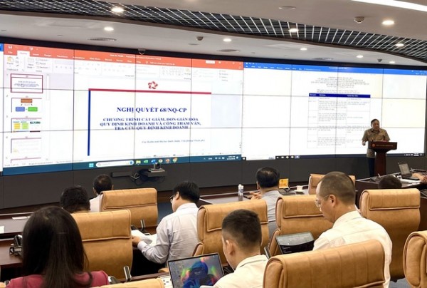 Tiếp tục đôn đốc, thúc đẩy cắt giảm, đơn giản hóa quy định về hoạt động kinh doanh