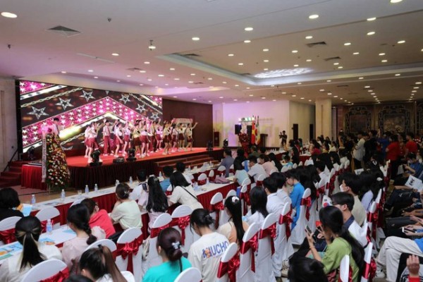 Giao lưu văn hóa nghệ thuật Việt Nam-Hàn Quốc