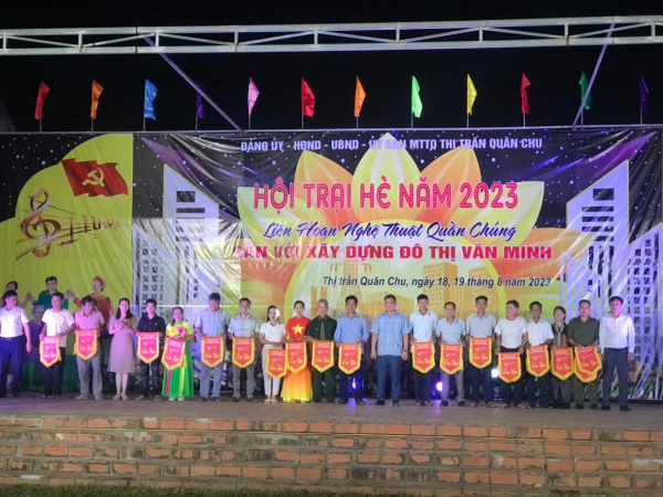Liên hoan nghệ thuật quần chúng gắn với xây dựng đô thị văn minh