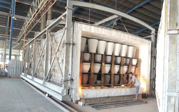 Sử dụng năng lượng tiết kiệm để phát triển bền vững làng nghề Việt Nam. Ảnh minh họa