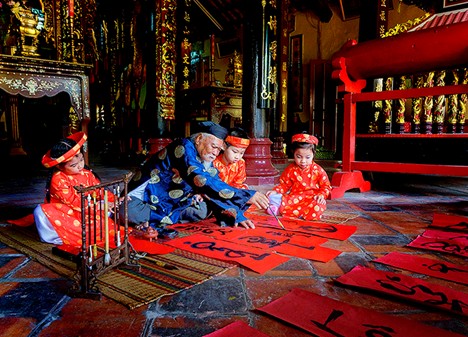 GIẢI MÃ GIA LỄ VIỆT NAM TRONG KỶ NGUYÊN SỐ: NHU CẦU NGHIÊN...