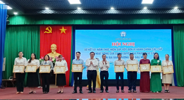 PHƯỜNG THỦ DẦU MỘT, TP. HỒ CHÍ MINH: XÂY DỰNG CHÍNH QUYỀN VÌ...