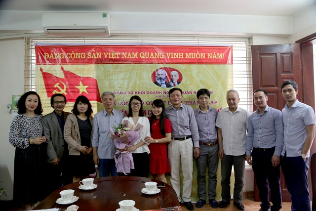 Thanh lap chi bo (6)