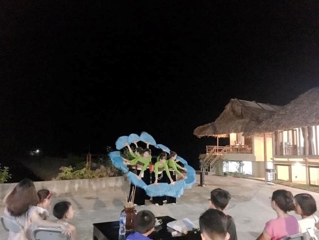 van hoa dan gian