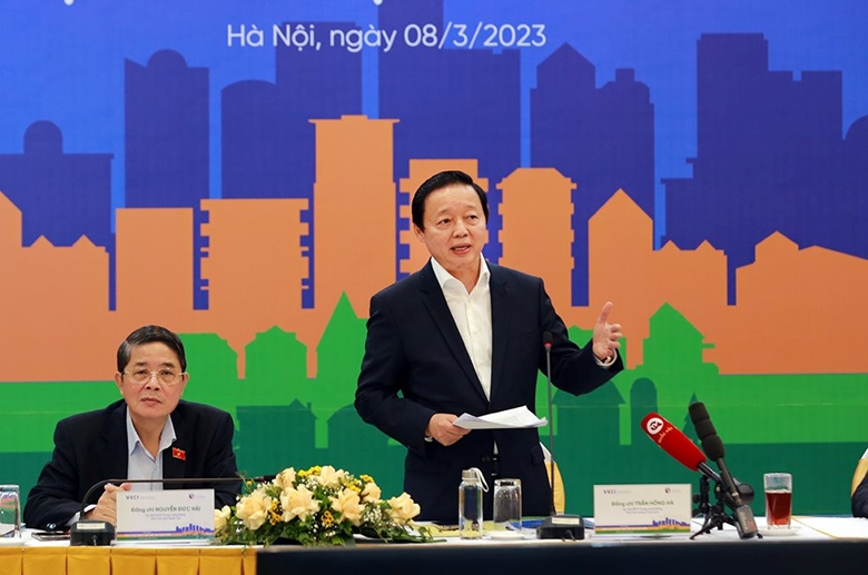 Phó Thủ tướng Trần Hồng Hà phát biểu tại hội thảo. (Ảnh: KT)