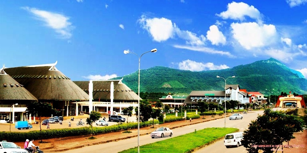 Quang cảnh khu kinh tế thương mại đặc biệt Lao Bảo.