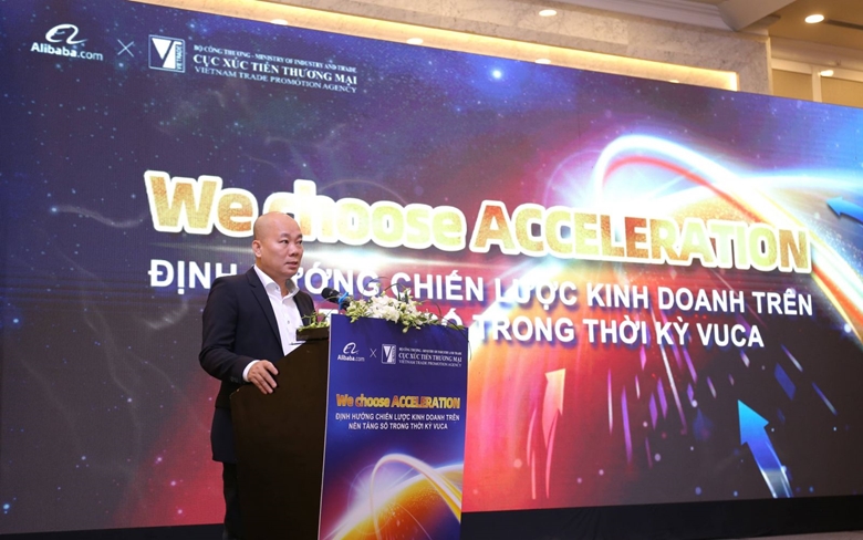 Ông Vũ Bá Phú - Cục trưởng Cục Xúc tiến thương mại phát biểu tại Hội nghị.